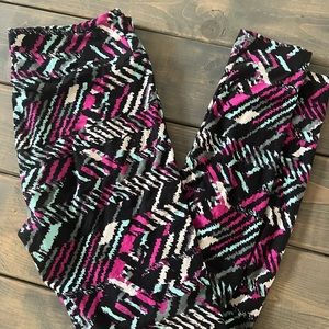 LuLaRoe T+C buttery soft leggings